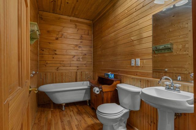 7470 Moreland Road, Moscow Twp, MI 49250