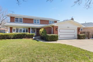 7241 N Lowell Avenue, Lincolnwood, IL 60712