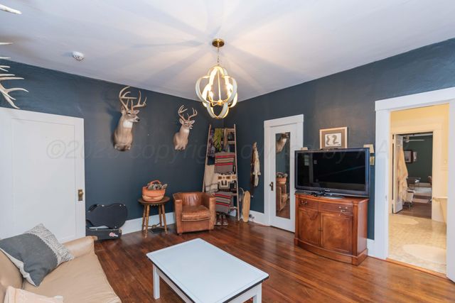 1611 S Van Buren Street, Amarillo, TX 79102