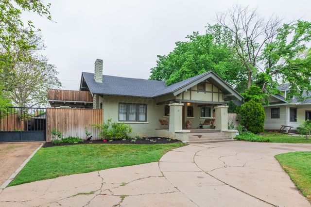 1611 S Van Buren Street, Amarillo, TX 79102