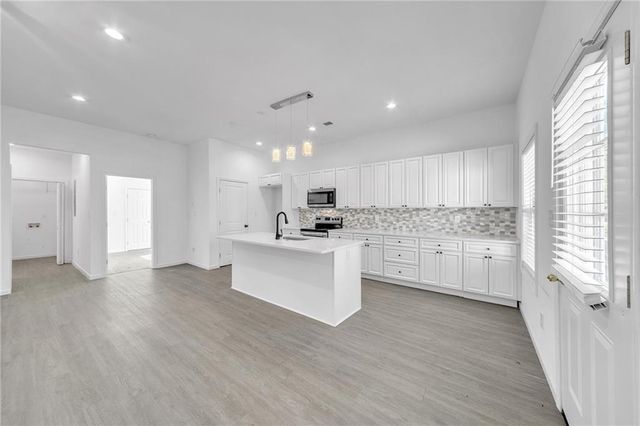1136 Oak Knoll Terrace SE, Atlanta, GA 30315
