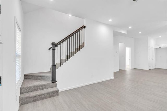 1136 Oak Knoll Terrace SE, Atlanta, GA 30315