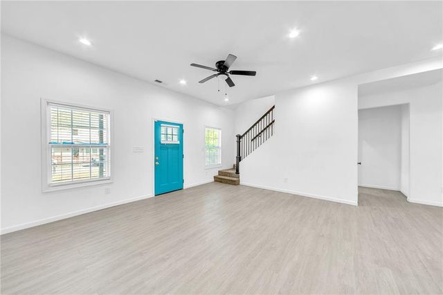 1136 Oak Knoll Terrace SE, Atlanta, GA 30315