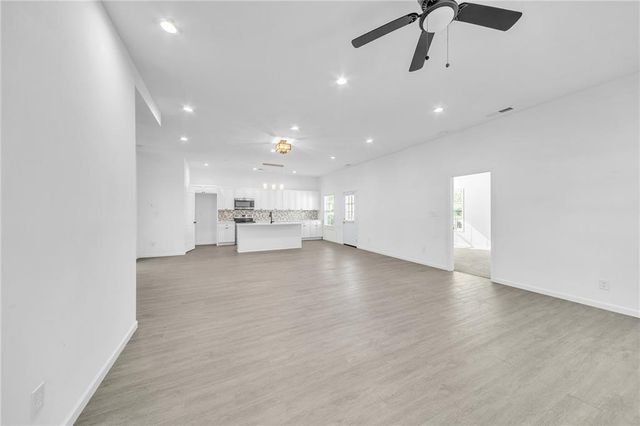 1136 Oak Knoll Terrace SE, Atlanta, GA 30315