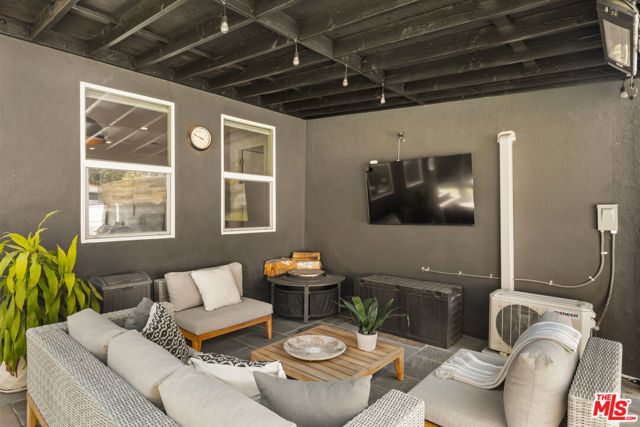 5981 W 74th Street, Los Angeles, CA 90045