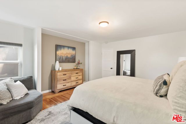 5981 W 74th Street, Los Angeles, CA 90045