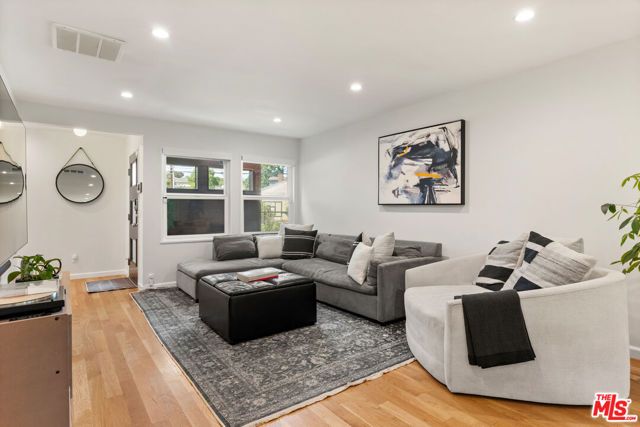 5981 W 74th Street, Los Angeles, CA 90045