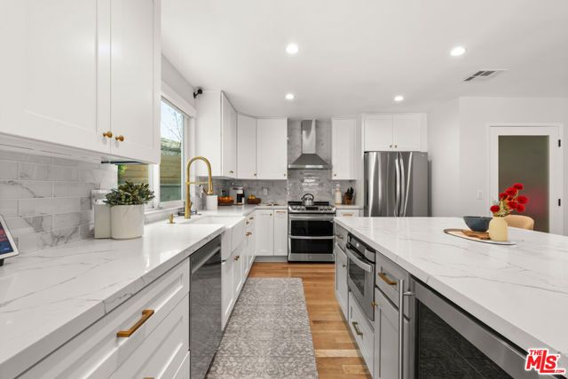 5981 W 74th Street, Los Angeles, CA 90045