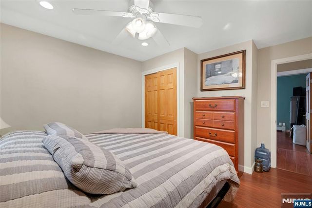 32 Overlook Road, West Milford, NJ 07480