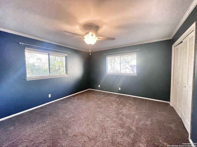 1438 Plumeria St, San Antonio, TX 78232