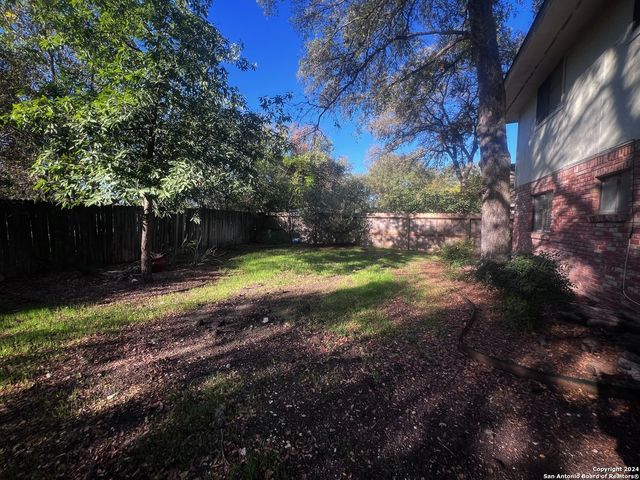 1438 Plumeria St, San Antonio, TX 78232