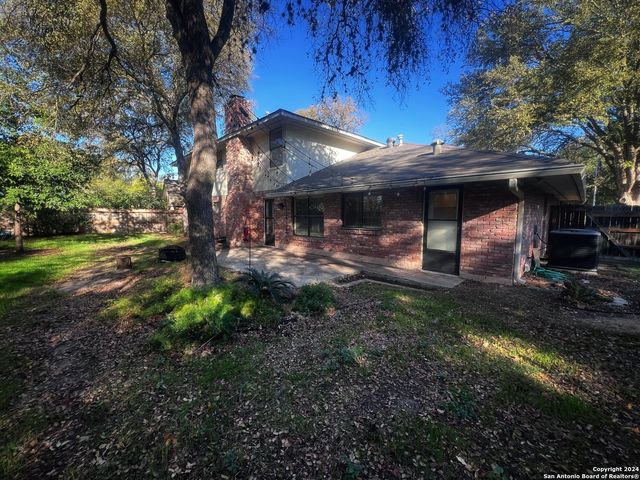 1438 Plumeria St, San Antonio, TX 78232