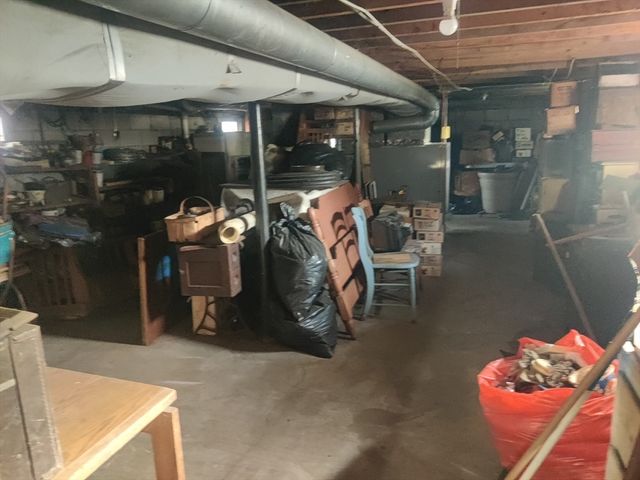 32 Morton Ave, Dartmouth, MA 02747