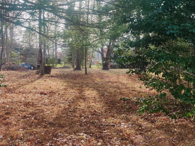 32 Morton Ave, Dartmouth, MA 02747