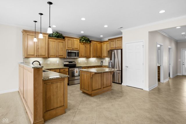 5115 Sanibel Drive, Columbus, IN 47203