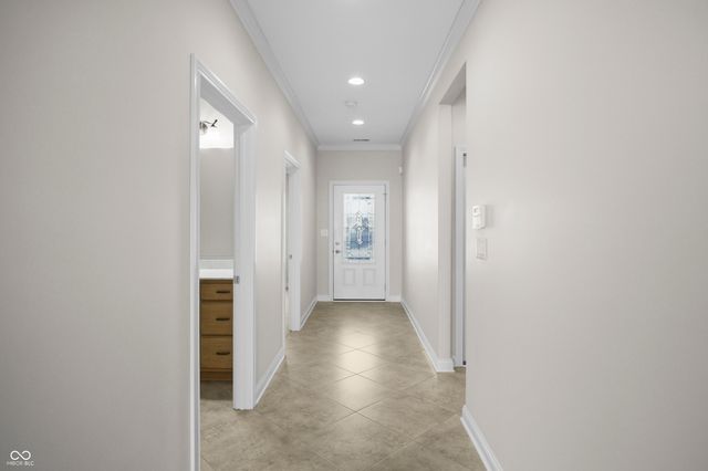 5115 Sanibel Drive, Columbus, IN 47203