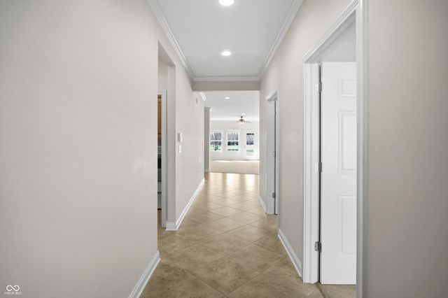 5115 Sanibel Drive, Columbus, IN 47203