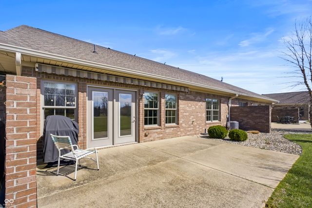 5115 Sanibel Drive, Columbus, IN 47203