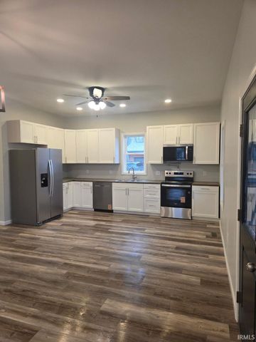 328 E OAK Street, Princeton, IN 47670