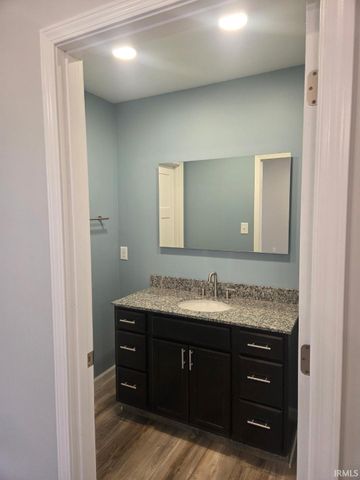 328 E OAK Street, Princeton, IN 47670