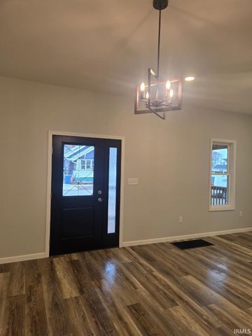 328 E OAK Street, Princeton, IN 47670