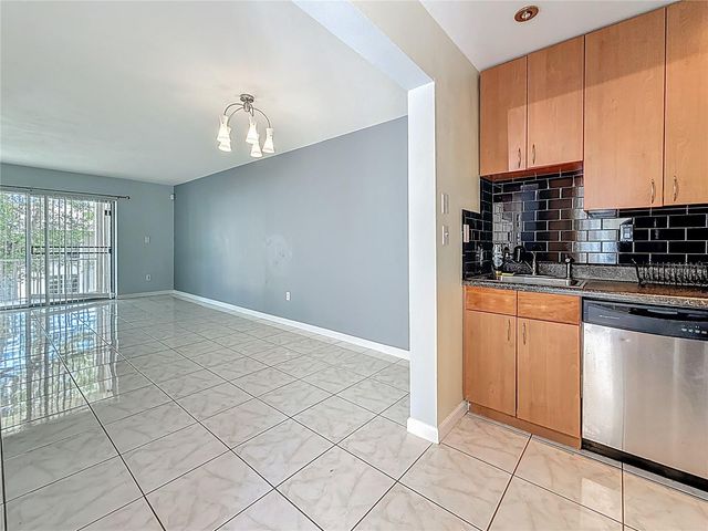 2625 STATE ROAD 590 724, Clearwater, FL 33759