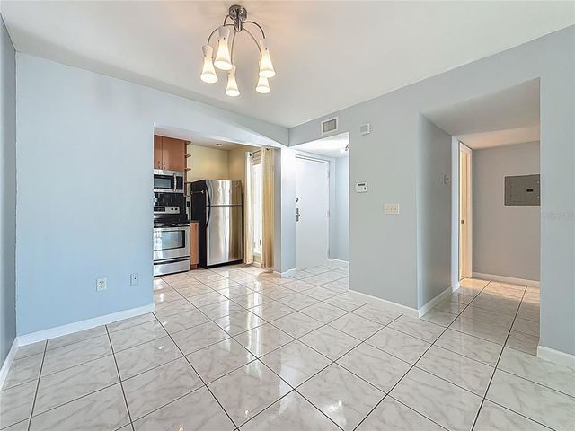 2625 STATE ROAD 590 724, Clearwater, FL 33759