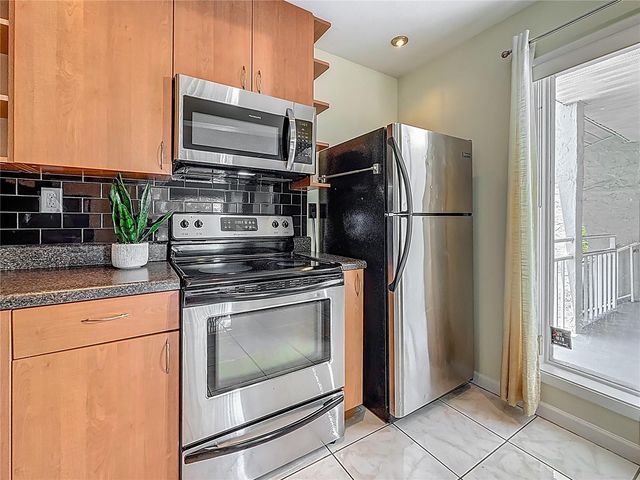 2625 STATE ROAD 590 724, Clearwater, FL 33759