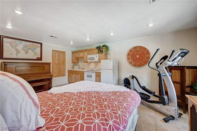 548 Radwick Drive, Las Vegas, NV 89110