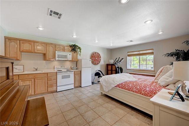 548 Radwick Drive, Las Vegas, NV 89110