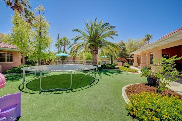 548 Radwick Drive, Las Vegas, NV 89110