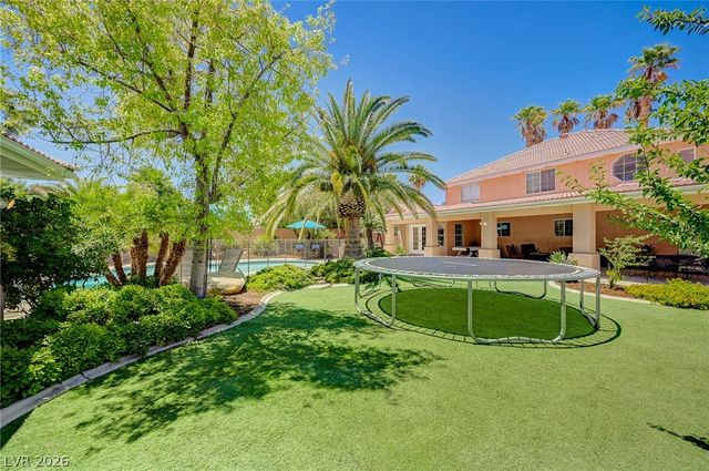 548 Radwick Drive, Las Vegas, NV 89110