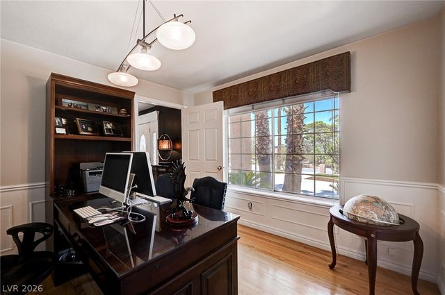 548 Radwick Drive, Las Vegas, NV 89110