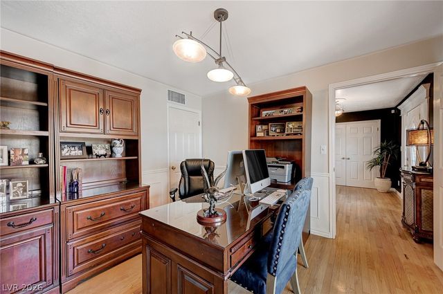 548 Radwick Drive, Las Vegas, NV 89110