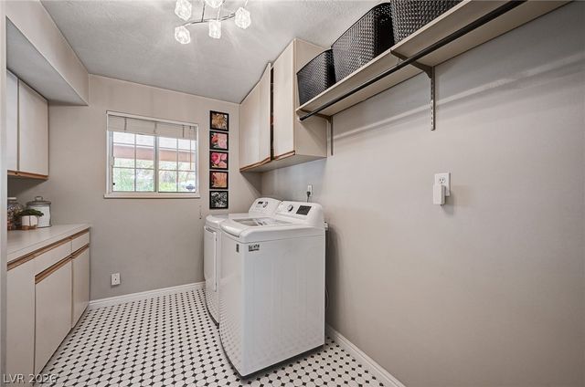 548 Radwick Drive, Las Vegas, NV 89110