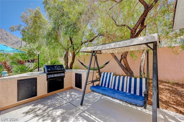 548 Radwick Drive, Las Vegas, NV 89110