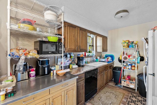 1908 E Evanston St, Park City, KS 67219