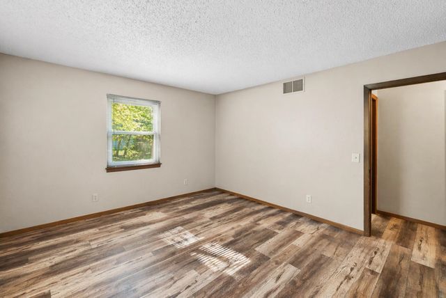 1908 E Evanston St, Park City, KS 67219