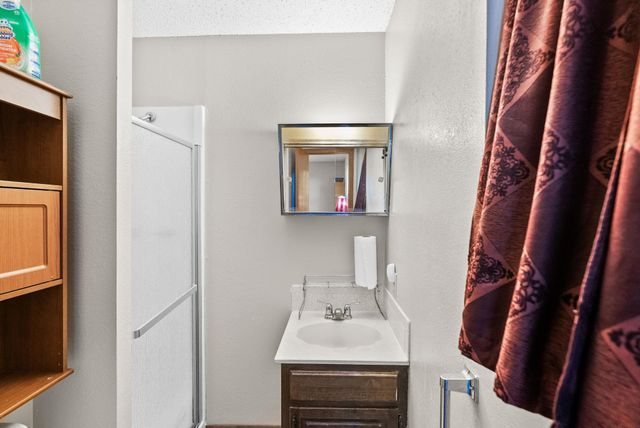 1908 E Evanston St, Park City, KS 67219