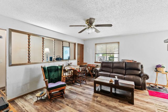 1908 E Evanston St, Park City, KS 67219