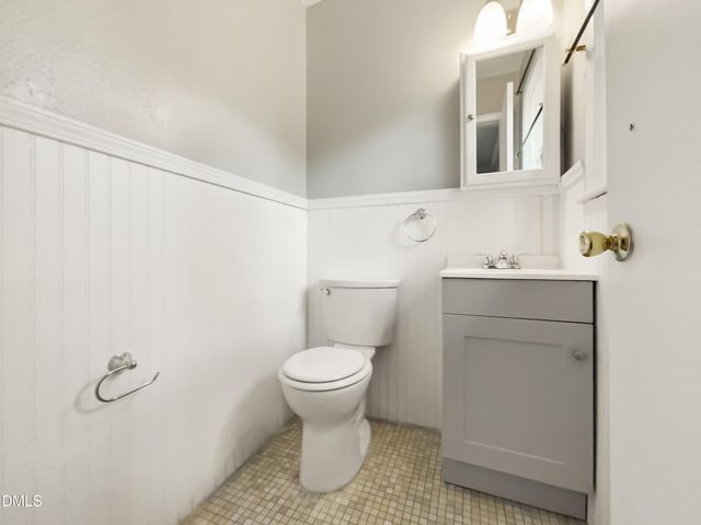 208 Starhill Avenue, Fayetteville, NC 28303