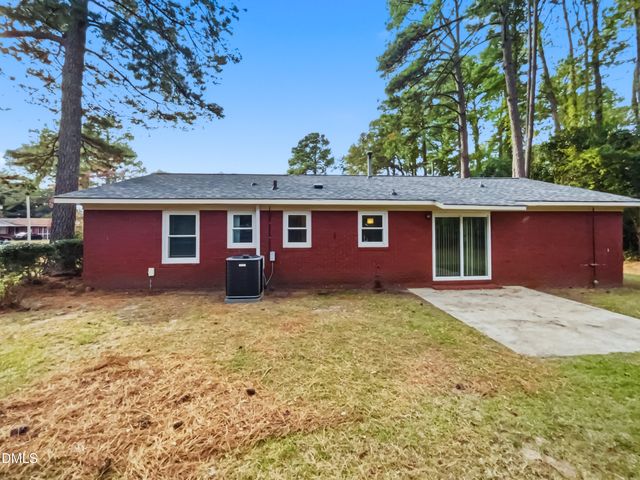 208 Starhill Avenue, Fayetteville, NC 28303