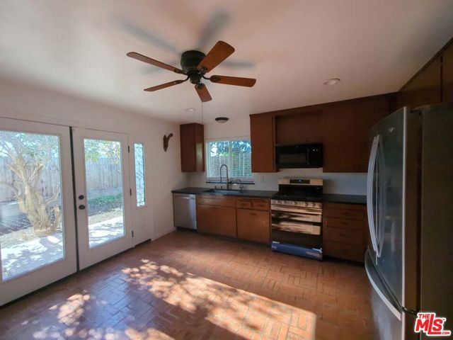 6656 Swan Street, Ventura, CA 93003