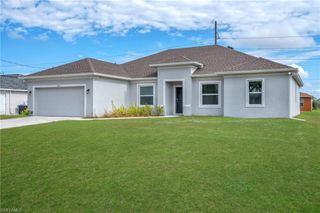1727 NW 24th PL, Cape Coral, FL 33993