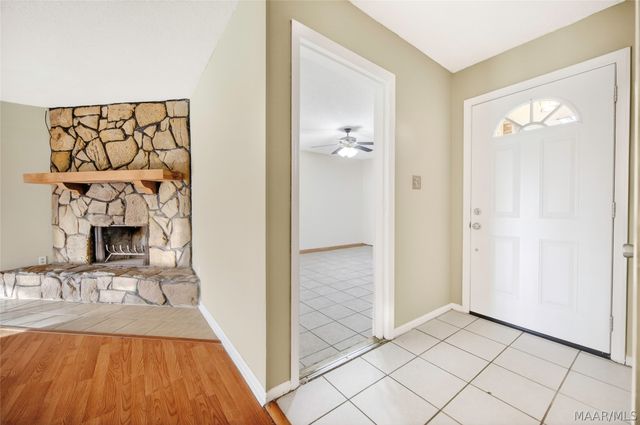 6735 Pineleaf Drive, Elmore, AL 36025