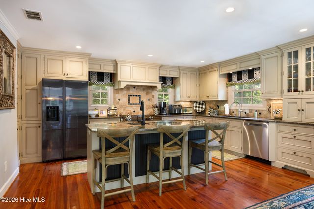 675 Lake Dornoch Drive, Pinehurst, NC 28374