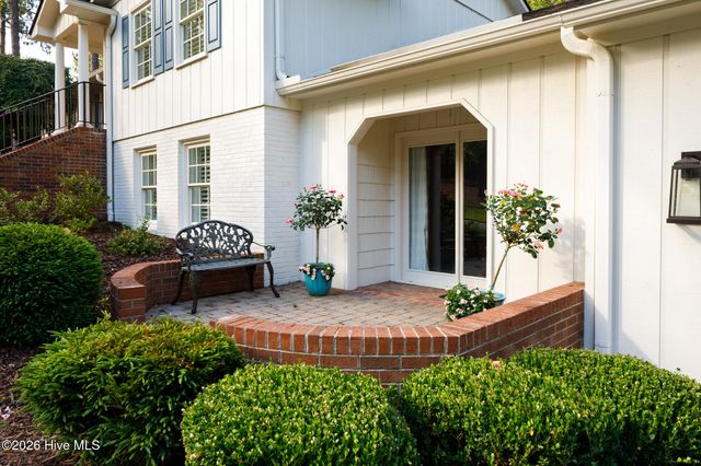 675 Lake Dornoch Drive, Pinehurst, NC 28374