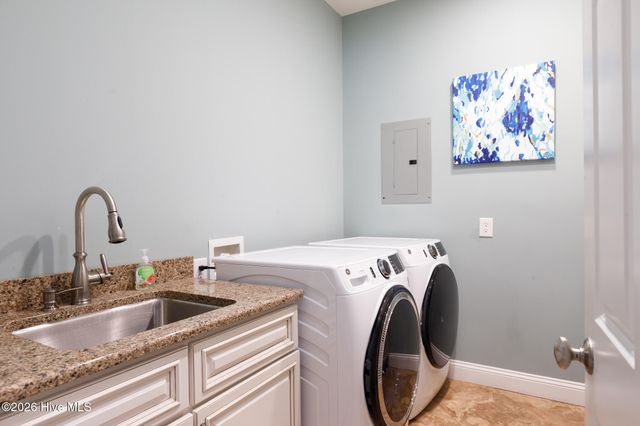 675 Lake Dornoch Drive, Pinehurst, NC 28374