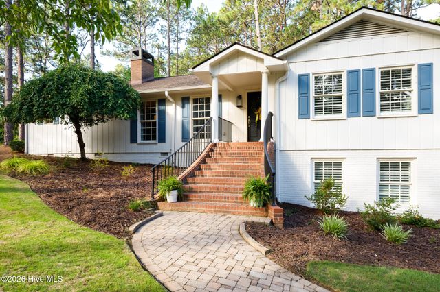 675 Lake Dornoch Drive, Pinehurst, NC 28374