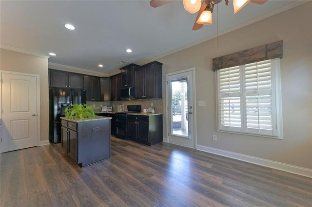 103 Hawthorne Ridge Circle, Dallas, GA 30132